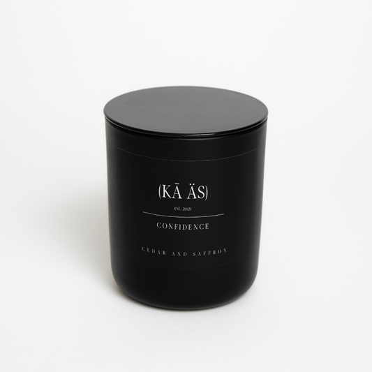 Confidence product shot with lid candle